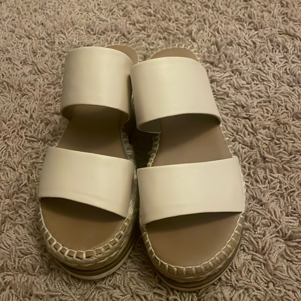 Sprit tan wedge